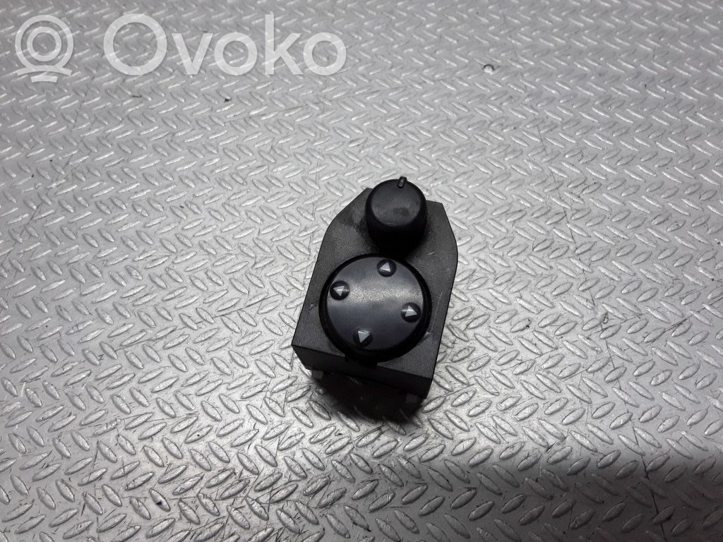 Audi A8 S8 D2 4D Wing mirror switch 