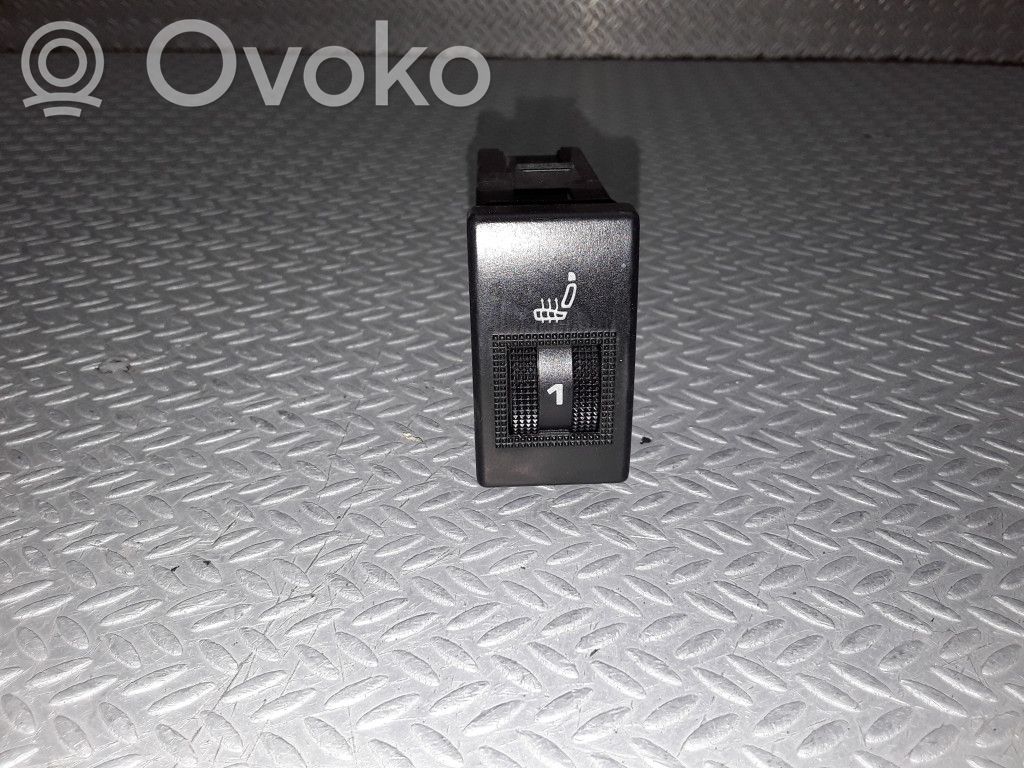 Audi A8 S8 D2 4D Sēdekļu apsildes slēdzis 