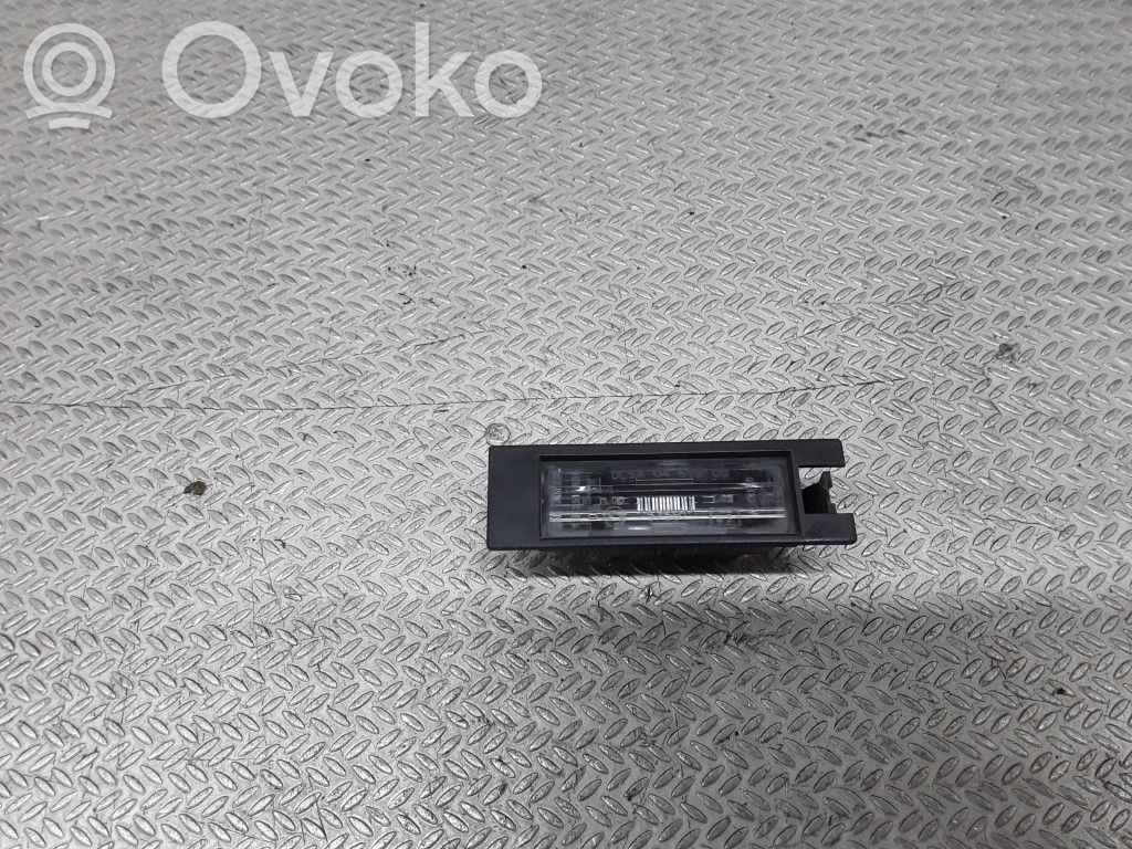 Opel Astra H Éclairage de plaque d'immatriculation 