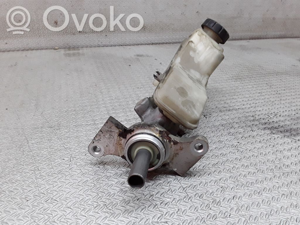 Toyota Corolla E120 E130 Pääjarrusylinteri 