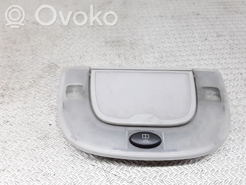 Luz del asiento trasero   ULO3730