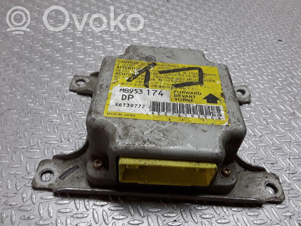 Mitsubishi Lancer Airbag control unit/module 