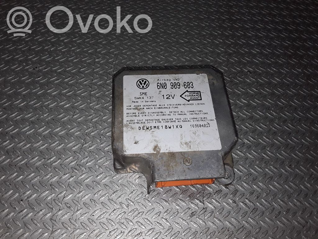 Module de contrôle airbag   6N0909603,5WK4137