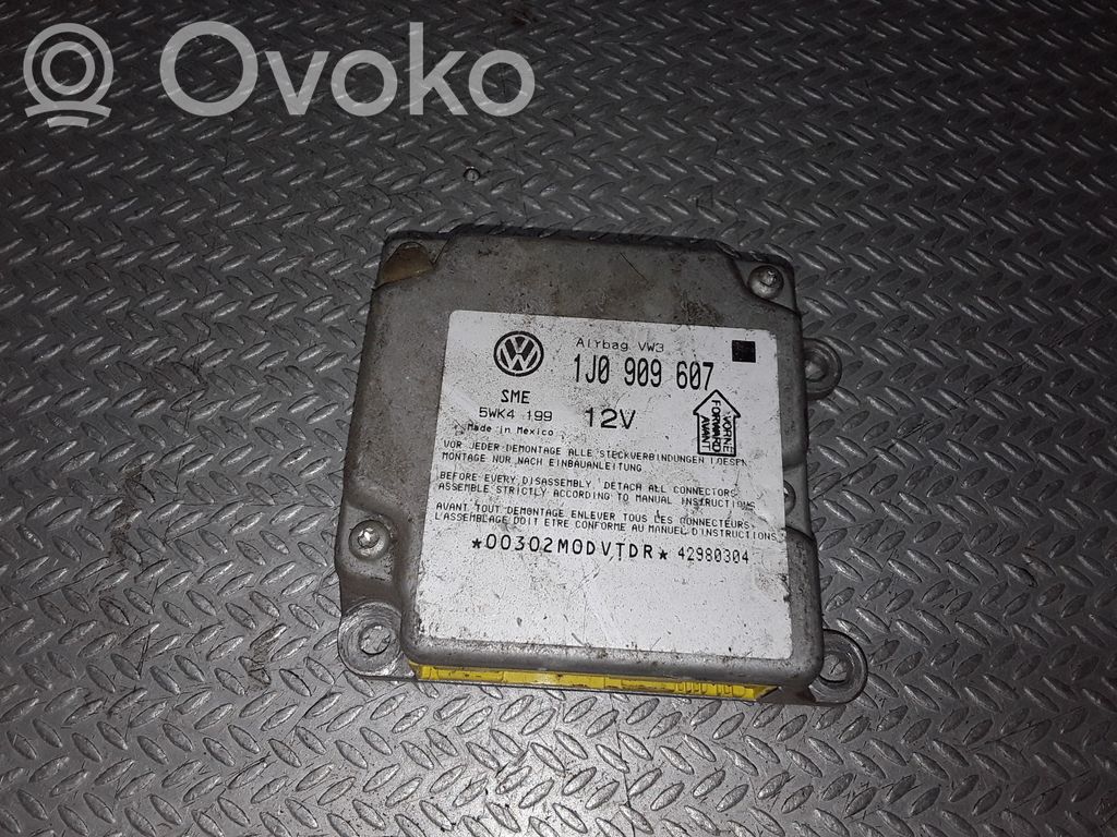 Module de contrôle airbag   1J0909607,5WK4199