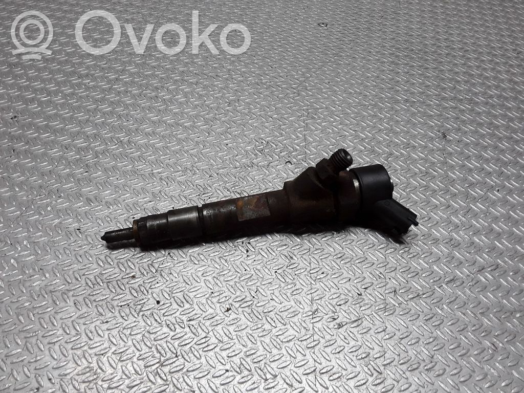 Inyector de combustible   0445110110B