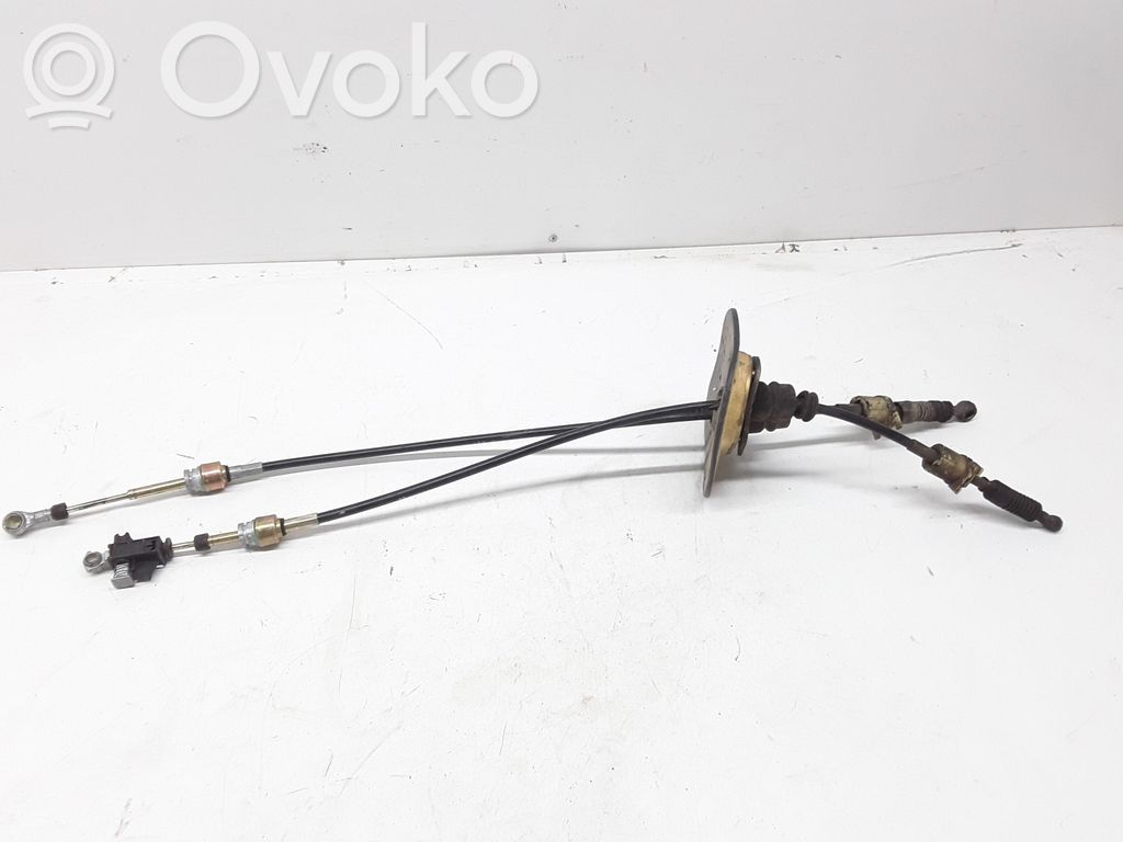 Gear shift cable linkage