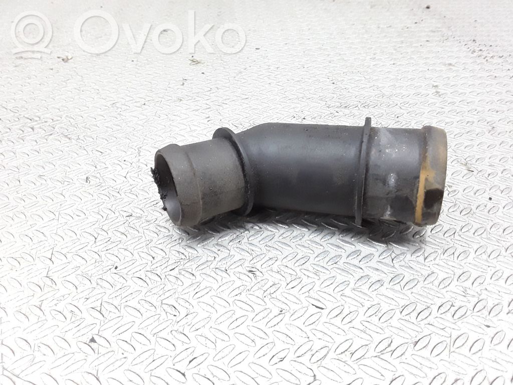 Engine coolant pipe/hose