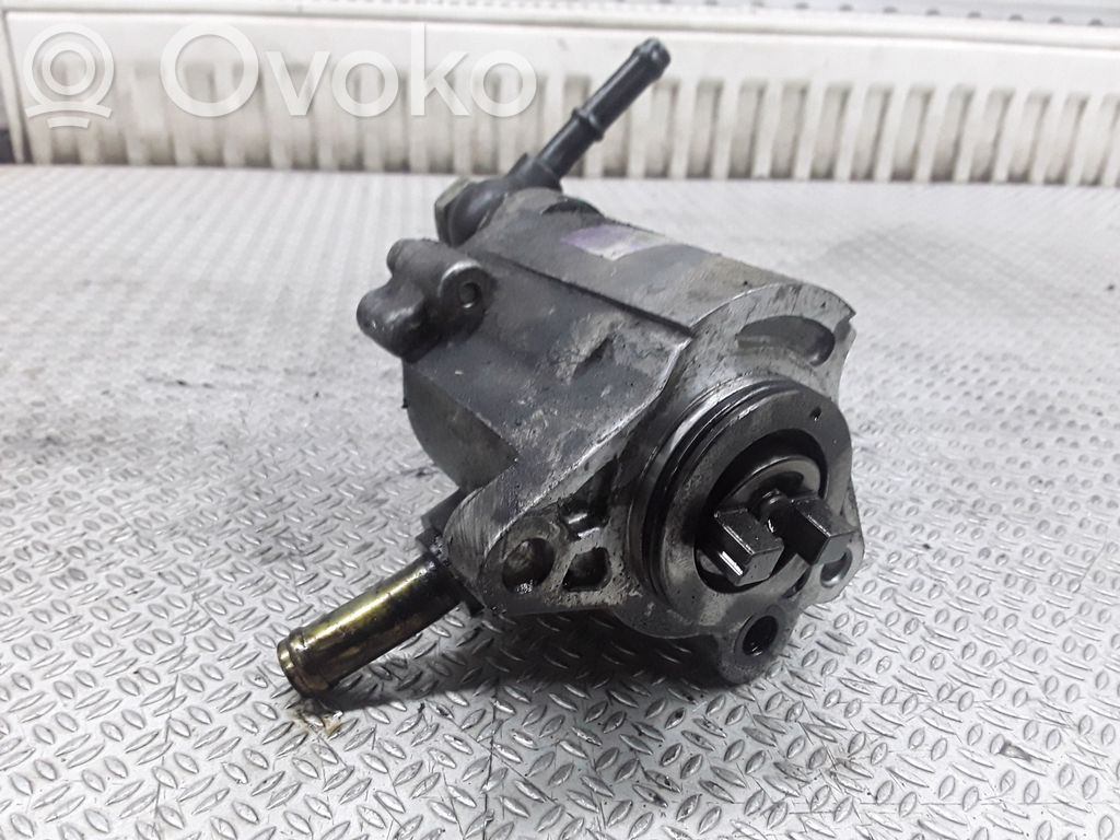 Toyota Avensis T250 Pompa a vuoto