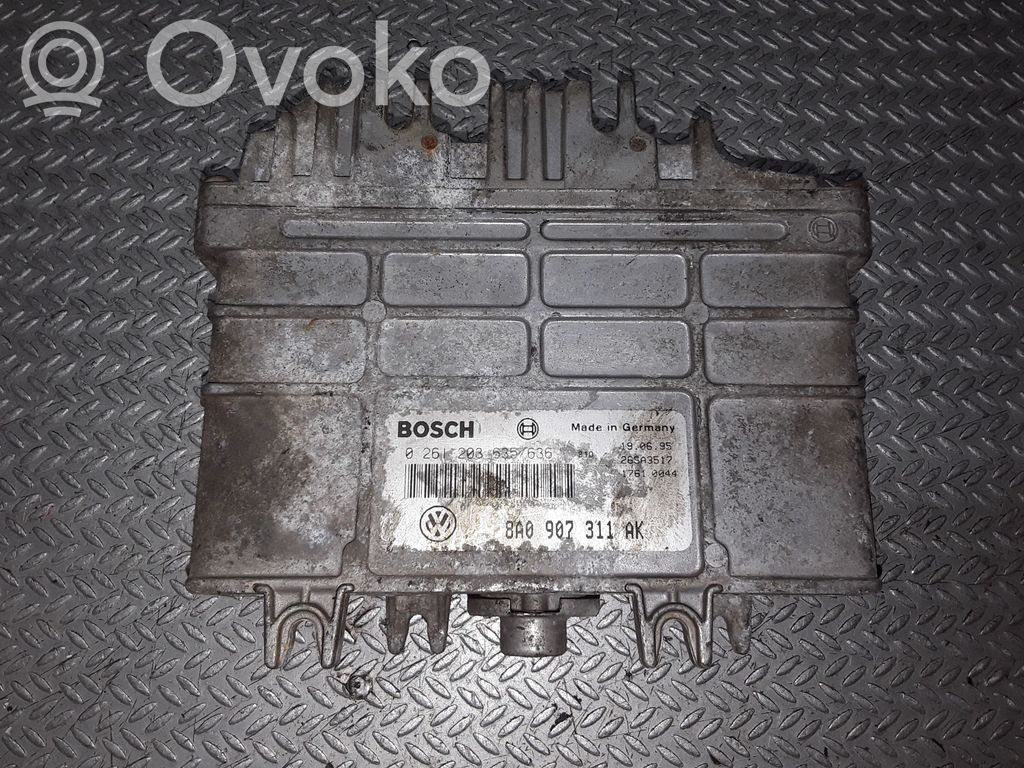 Volkswagen Golf III Engine control unit/module 
