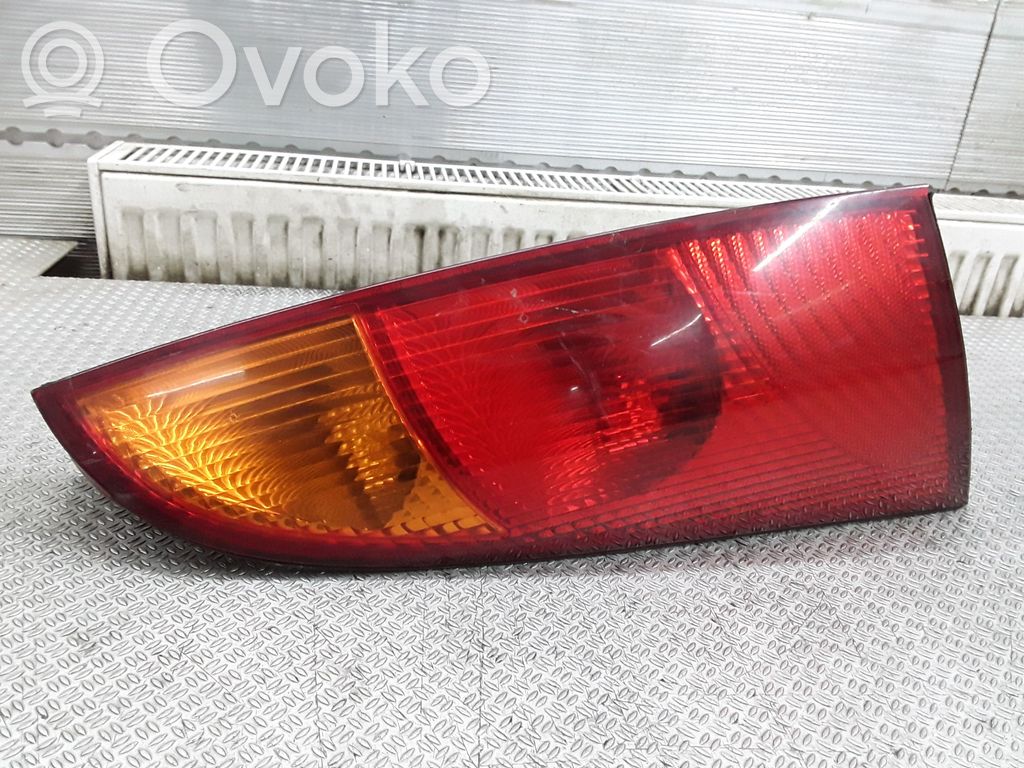 Ford Focus Задний фонарь в кузове 