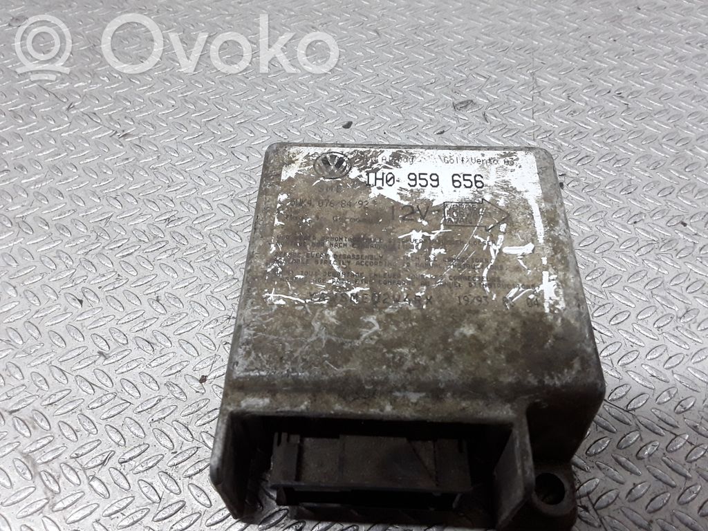 Volkswagen Golf III Sterownik / Moduł Airbag 