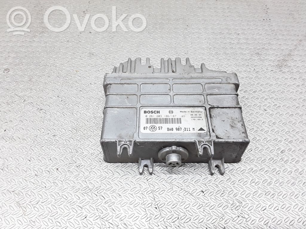 Volkswagen Golf III Engine control unit/module 