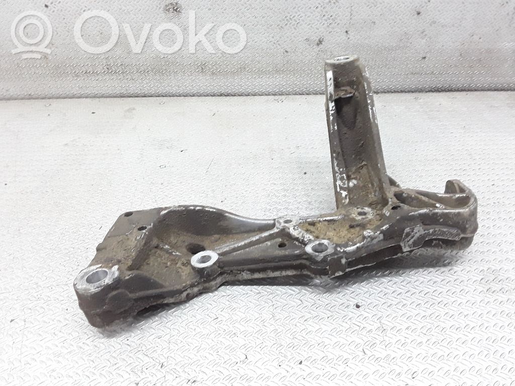 Skoda Octavia Mk2 (1Z) Muu etuiskunvaimentimien osa 