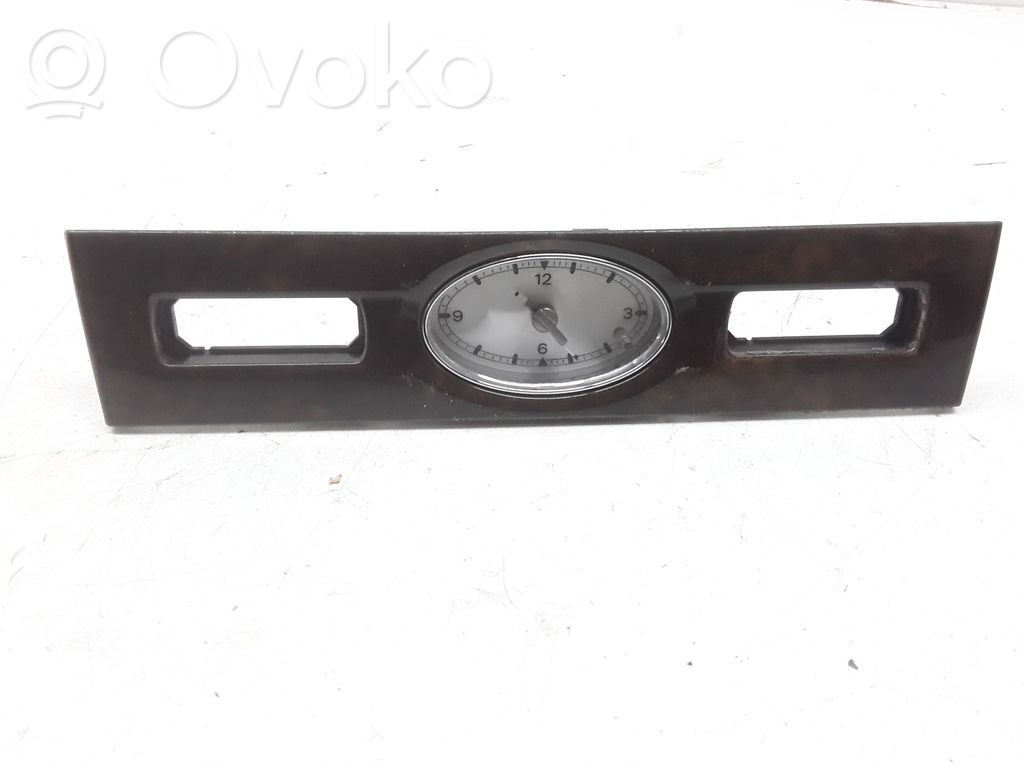 Clock   3S7T15000FB