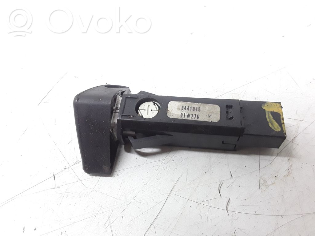 Volvo S60 Interruttore luci di emergenza