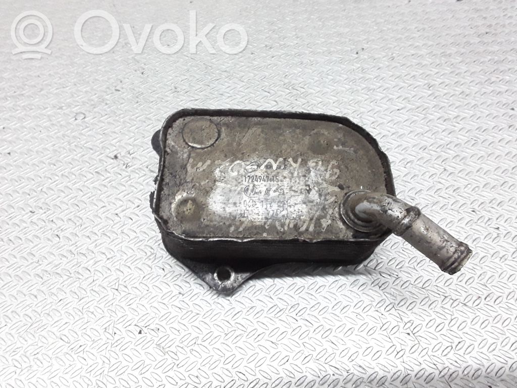 Audi A4 S4 B6 8E 8H Supporto di montaggio del filtro dell’olio 