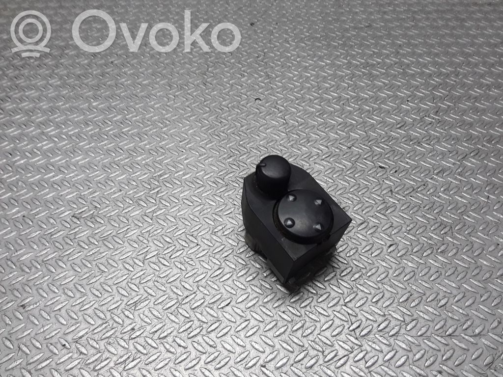 Audi A8 S8 D2 4D Wing mirror switch 