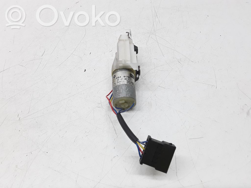 Sēdekļu vadības motorīts   404075