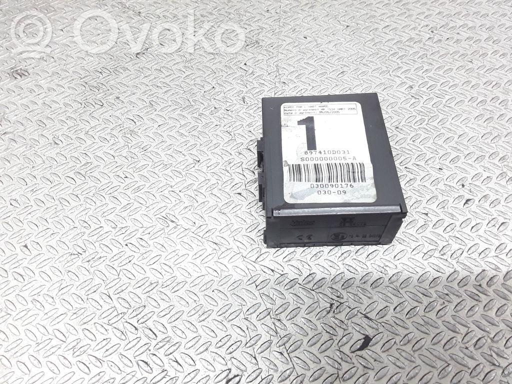 Toyota Yaris Oven keskuslukituksen ohjausyksikön moduuli 
