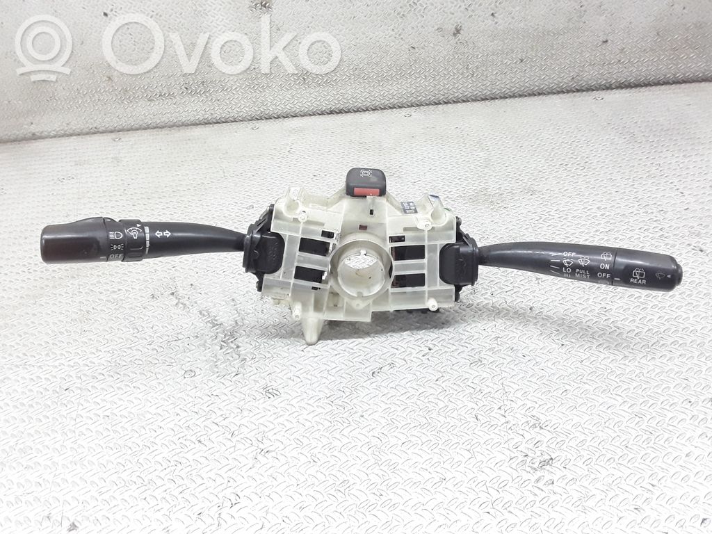 Subaru Forester SF Interruptor/palanca de limpiador de luz de giro 