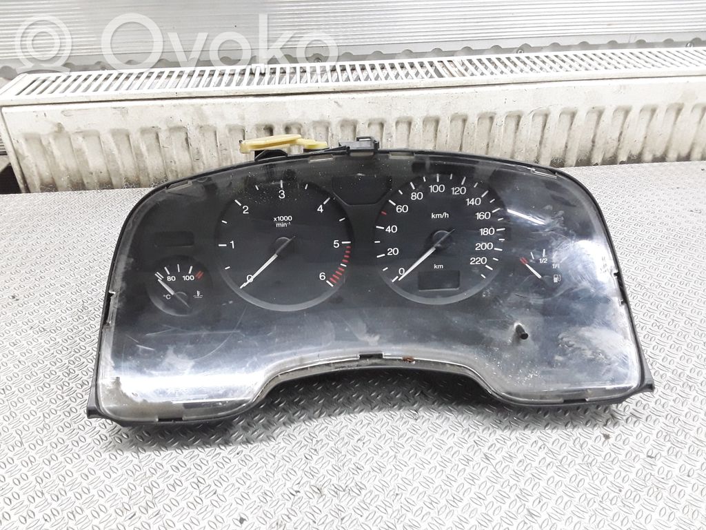 Speedometer (instrument cluster)   EJ09228757