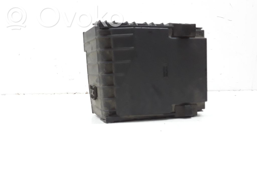 Tapa de caja de fusibles   1K0937132F