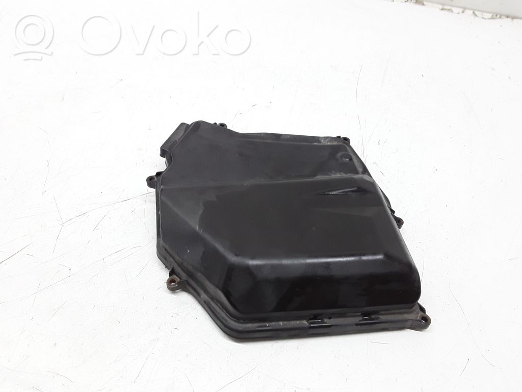 Seat Exeo (3R) Sulakerasian kansi 