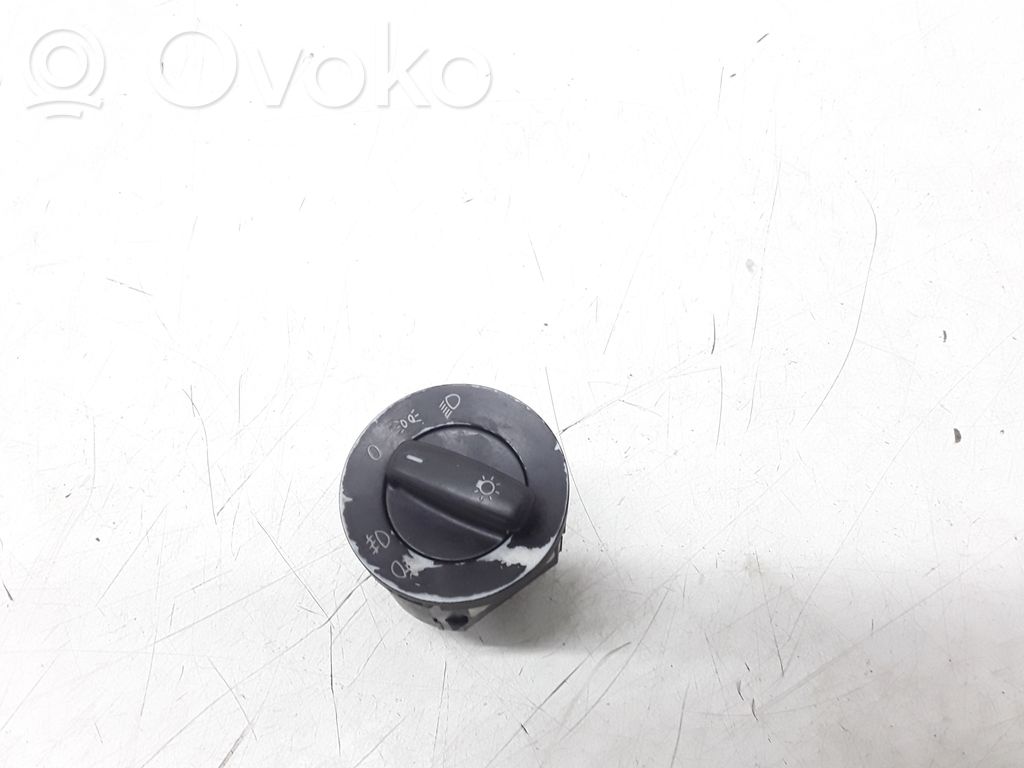 Volkswagen Jetta V Light switch 