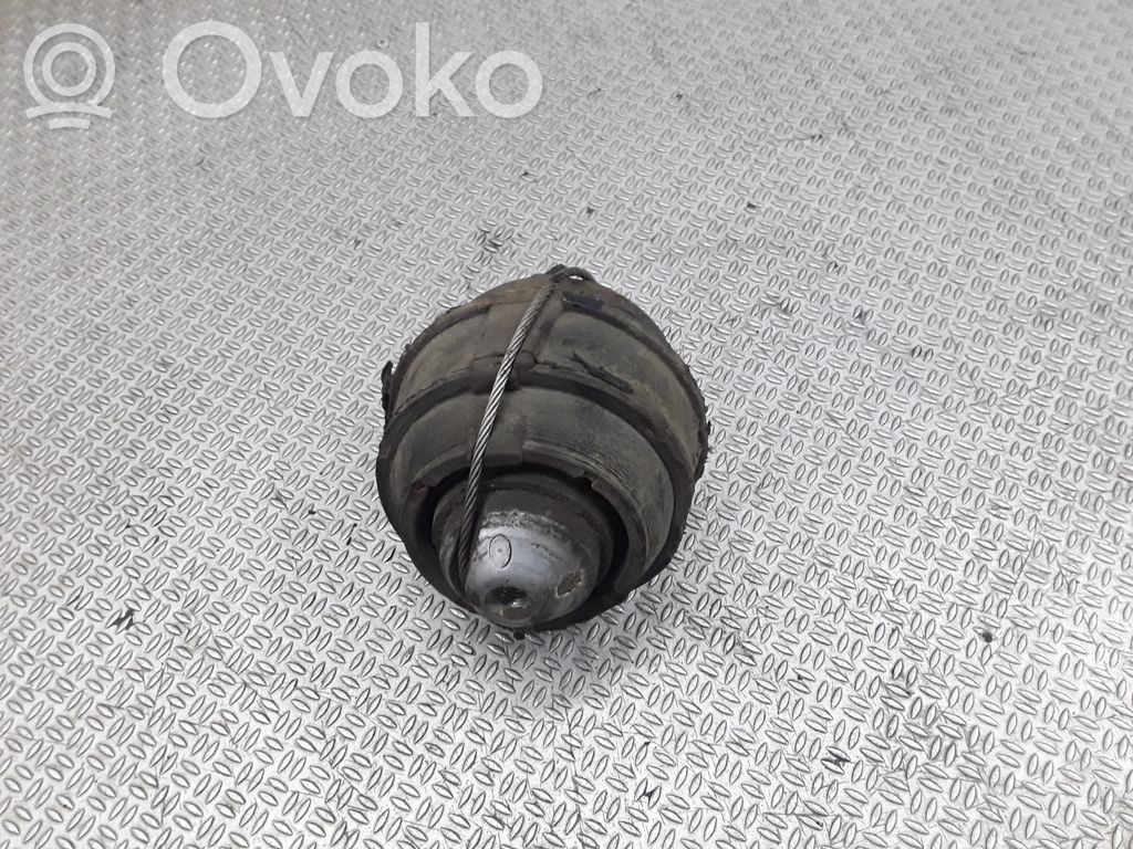 Wspornik / Mocowanie silnika   9492801