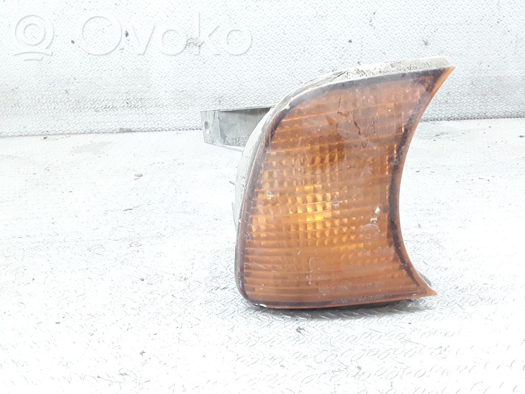 BMW 5 E34 Front indicator light 