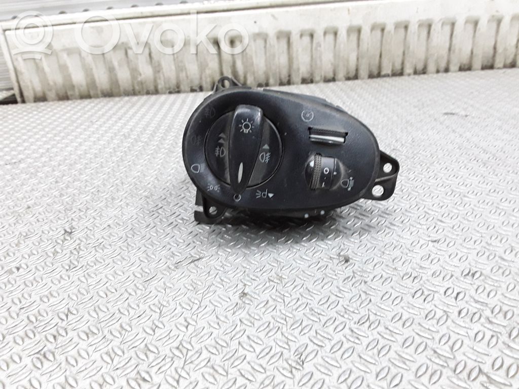 Ford Focus Light switch 
