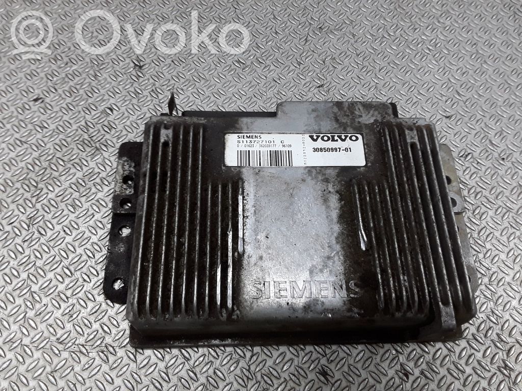 Volvo S40, V40 Engine control unit/module 