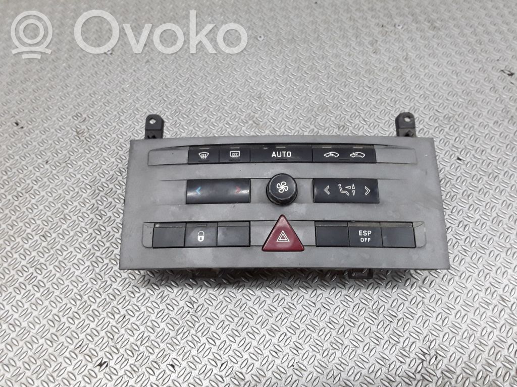 Peugeot 407 Climate control unit 
