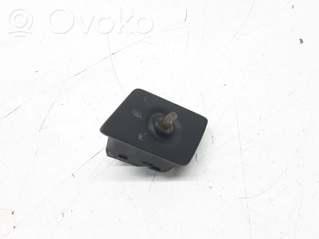 Volkswagen Polo Interruptor del espejo lateral 