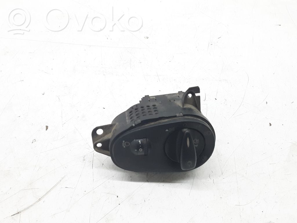 Ford Focus Light switch 