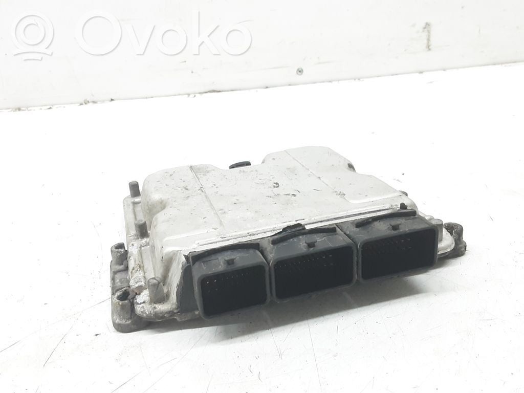 Opel Movano A Engine control unit/module 