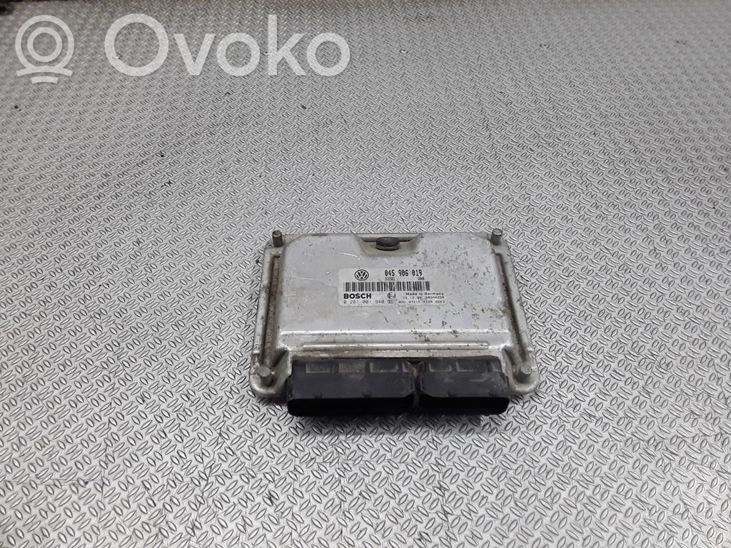 Volkswagen Polo III 6N 6N2 6NF Variklio valdymo blokas 