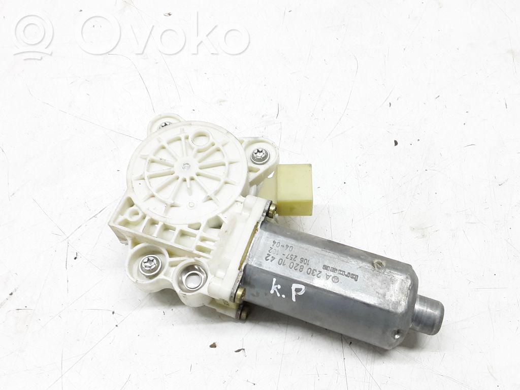 Mercedes-Benz Vaneo W414 Silnik regulatora szyby drzwi przednich 