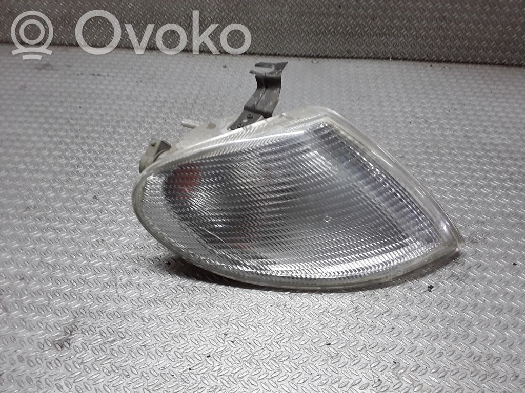 Volkswagen Sharan Front indicator light 