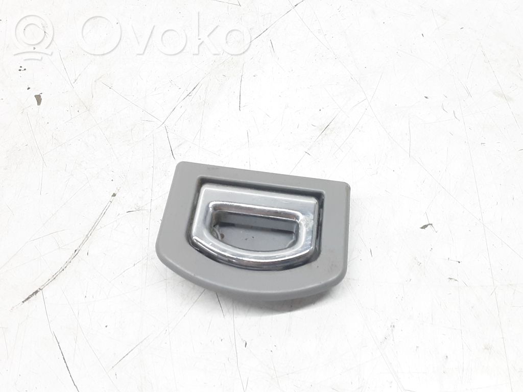 Volkswagen PASSAT B5.5 Tie down hook / loop 