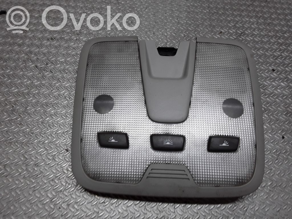 Luz del asiento delantero   9483553