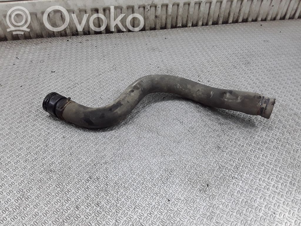 Engine coolant pipe/hose
