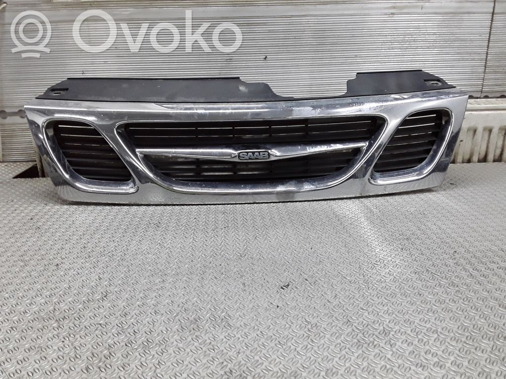 Saab 9-5 Front bumper upper radiator grill 
