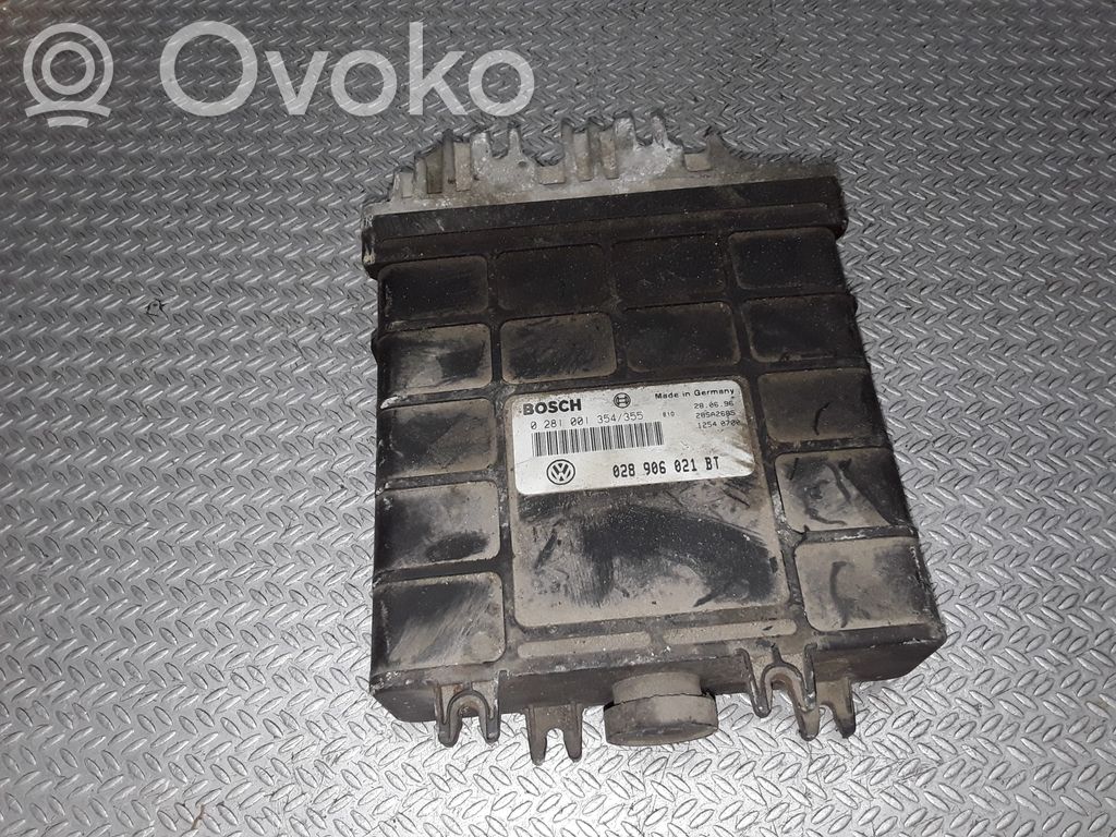 Volkswagen Golf III Engine control unit/module 