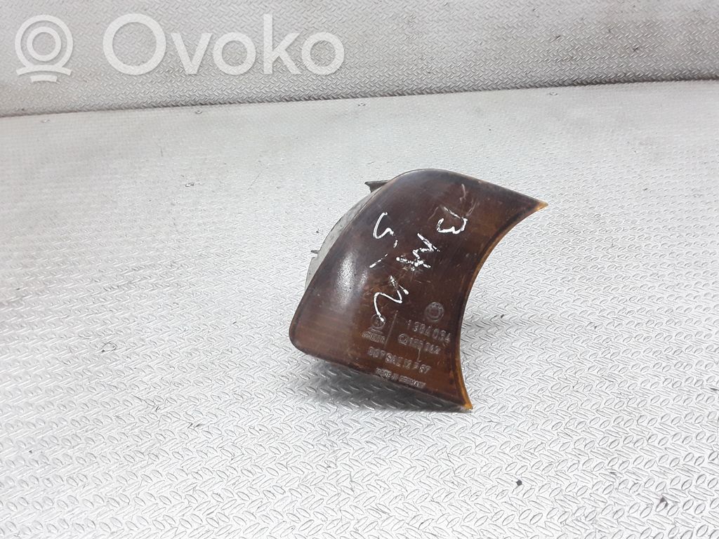 BMW 5 E34 Front indicator light 