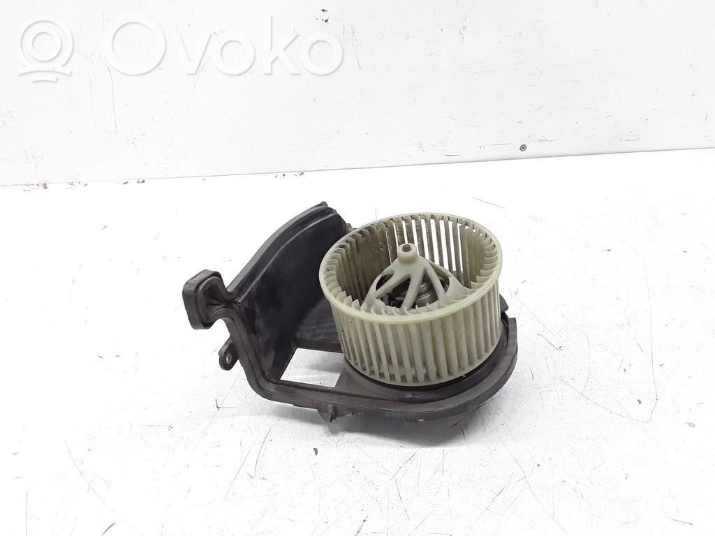 Renault Clio II Mazā radiatora ventilators 