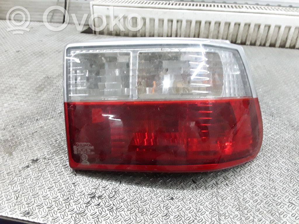 Rear/tail lights   E410690