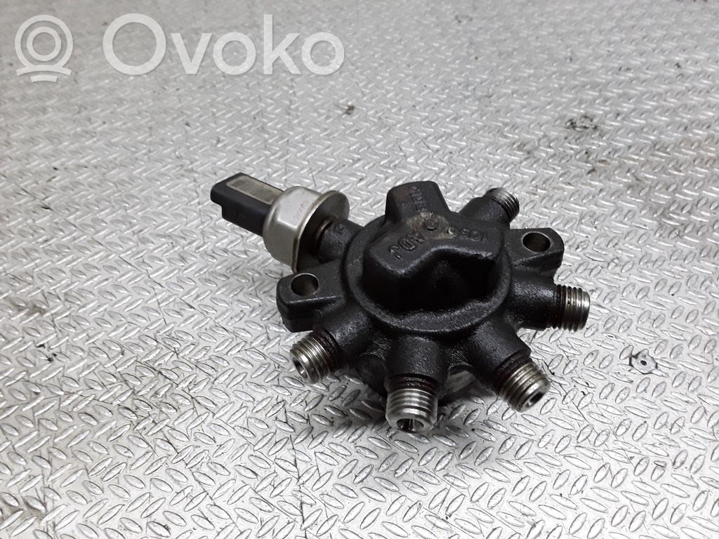 Ford Focus Fuel main line pipe 