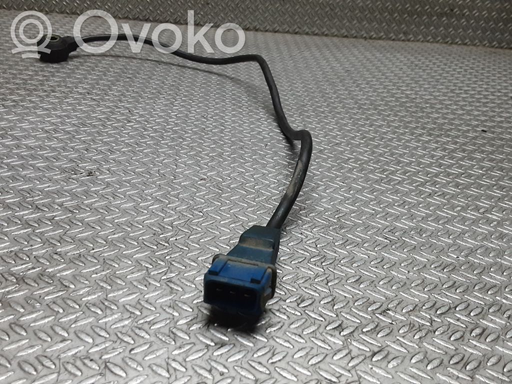 Audi A4 S4 B5 8D Klopfsensor 