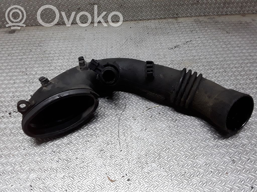 BMW 3 E46 Ilmanoton kanavan osa 